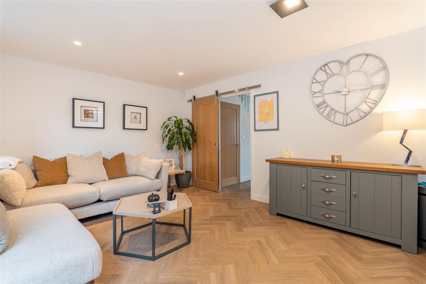Glenisland Close, Chorley